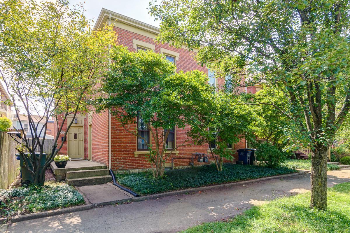 351 W 3rd Avenue