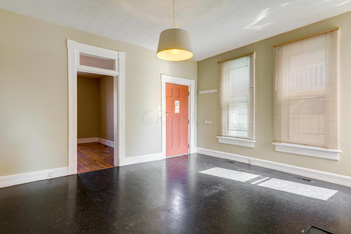 351 W 3rd Avenue