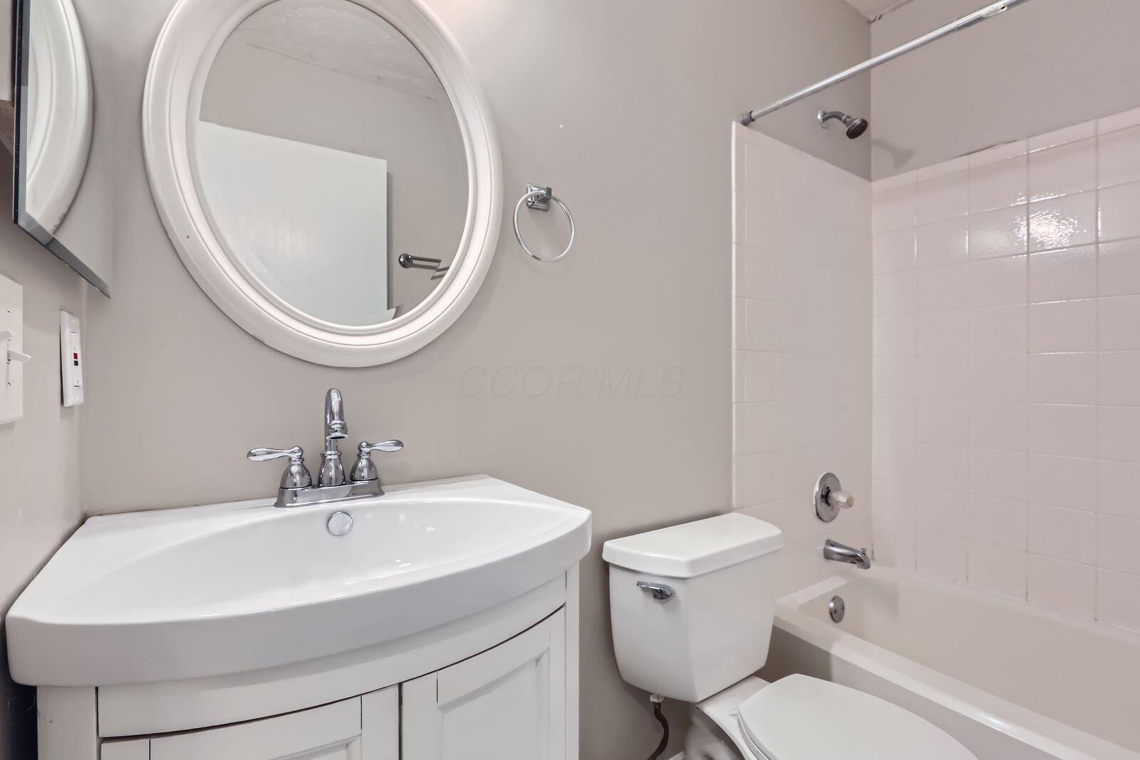 3225 Bellerive Drive, Pickerington, Ohio image 23
