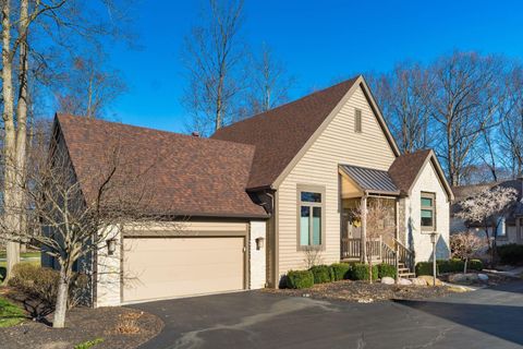 Photo of 5600 Caplestone Lane, Dublin, OH 43017 (MLS # 226007497)