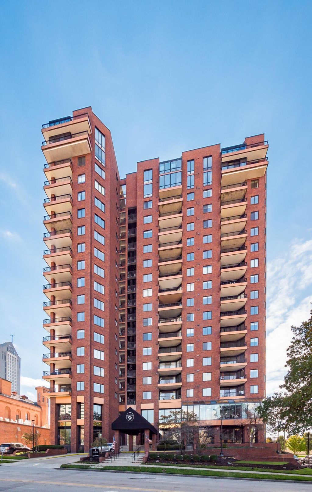 Photo of 155 W Main Street 1506 #1506, Columbus, OH 43215 (MLS # 226017313)