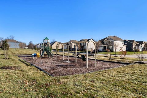 Tiny photo for 2986 Beechwood Drive, Powell, OH 43065 (MLS # 226000481)