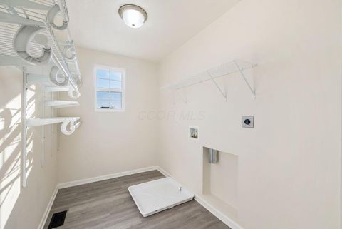 Tiny photo for 2986 Beechwood Drive, Powell, OH 43065 (MLS # 226000481)