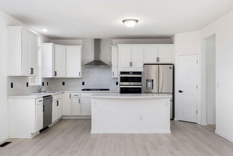 Tiny photo for 2986 Beechwood Drive, Powell, OH 43065 (MLS # 226000481)