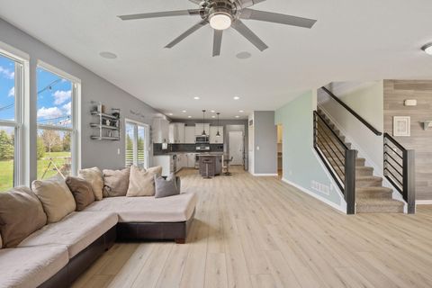 Photo of 495 White Fawn Run, Delaware, OH 43015 (MLS # 226009428)