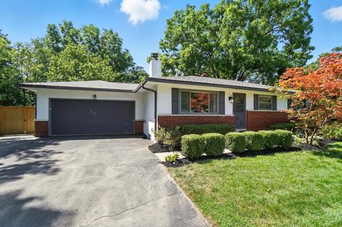 Photo of 2688 Woodley Road, Columbus, OH 43231 (MLS # 226006414)