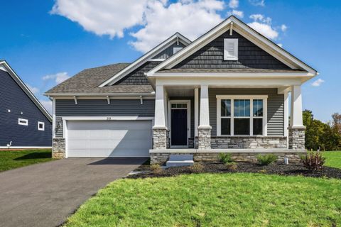 Photo of 319 Reign Way SW, Pataskala, OH 43062 (MLS # 225028583)