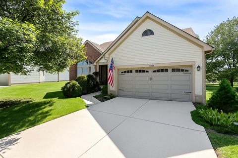 Photo of 6324 Rossmore Lane, Canal Winchester, OH 43110 (MLS # 226000885)