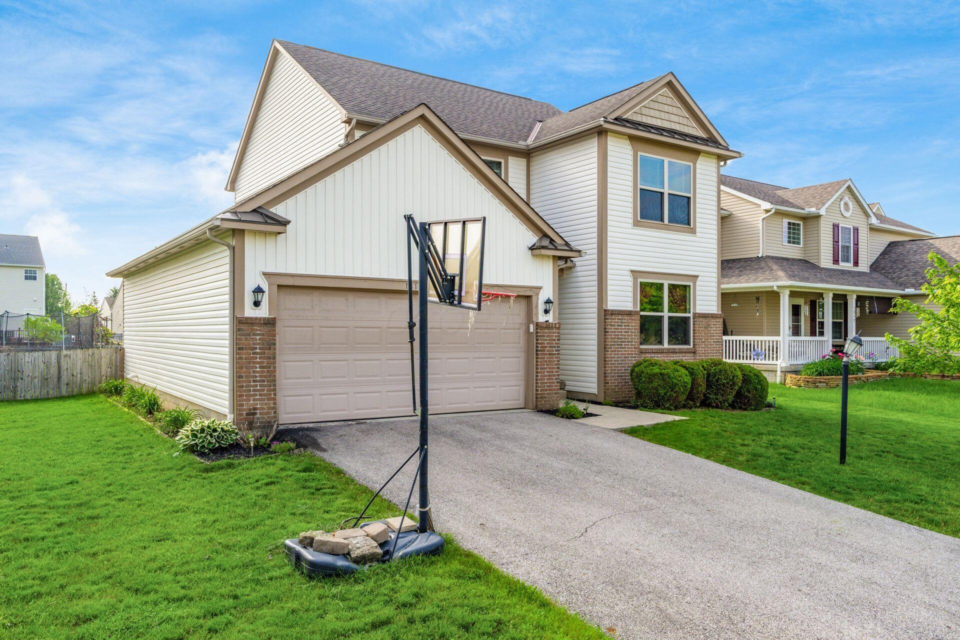 1213 Parsons Court, Pataskala, Ohio image 2