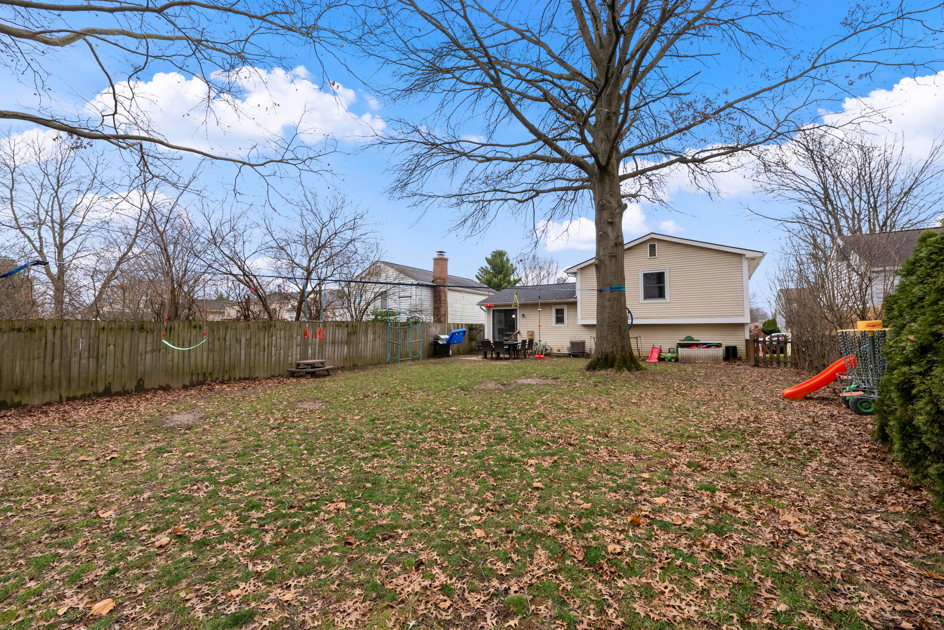 8374 Waco Lane, Powell, Ohio image 24