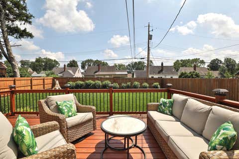 Tiny photo for 91 W Lincoln Avenue, Worthington, OH 43085 (MLS # 226022024)