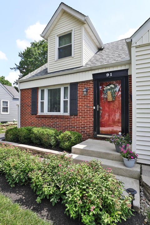 Tiny photo for 91 W Lincoln Avenue, Worthington, OH 43085 (MLS # 226022024)