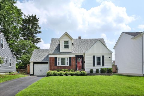 Tiny photo for 91 W Lincoln Avenue, Worthington, OH 43085 (MLS # 226022024)