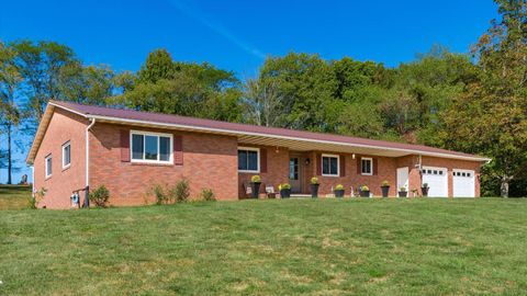 Photo of 13361 Bolen Road NE, Newark, OH 43055 (MLS # 225035665)