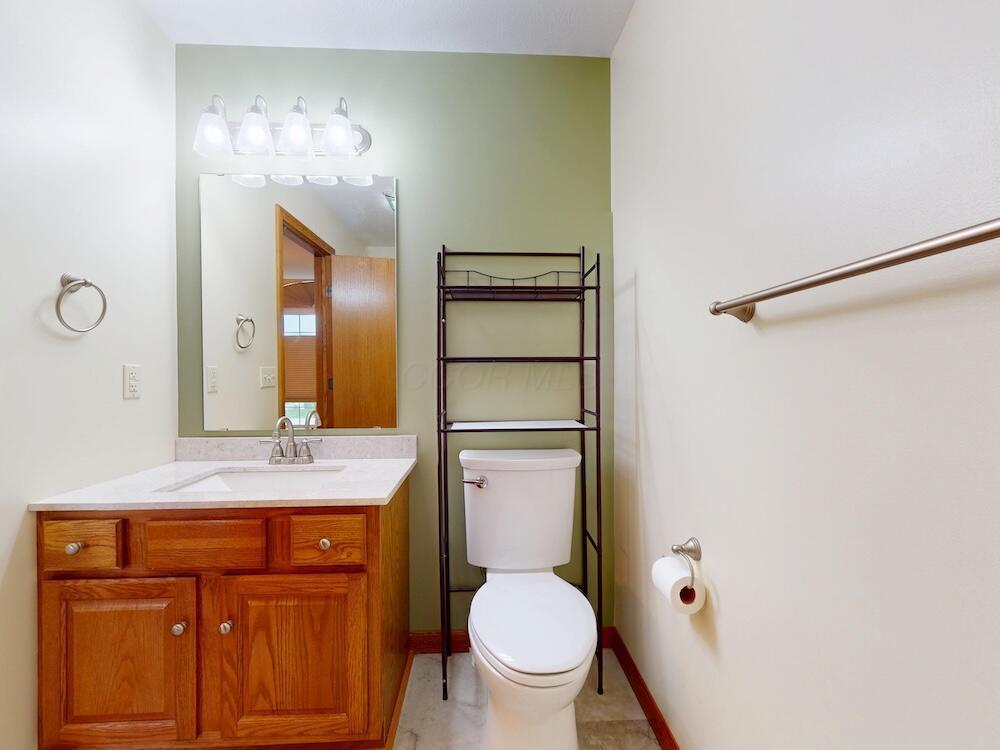891 Fairway Drive, Howard, Ohio image 22