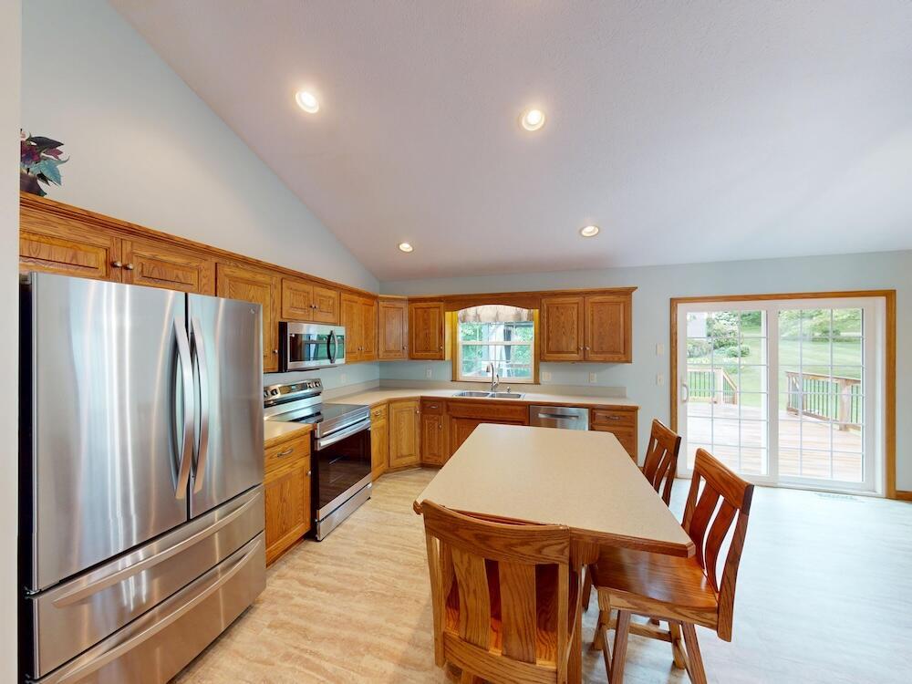 891 Fairway Drive, Howard, Ohio image 15