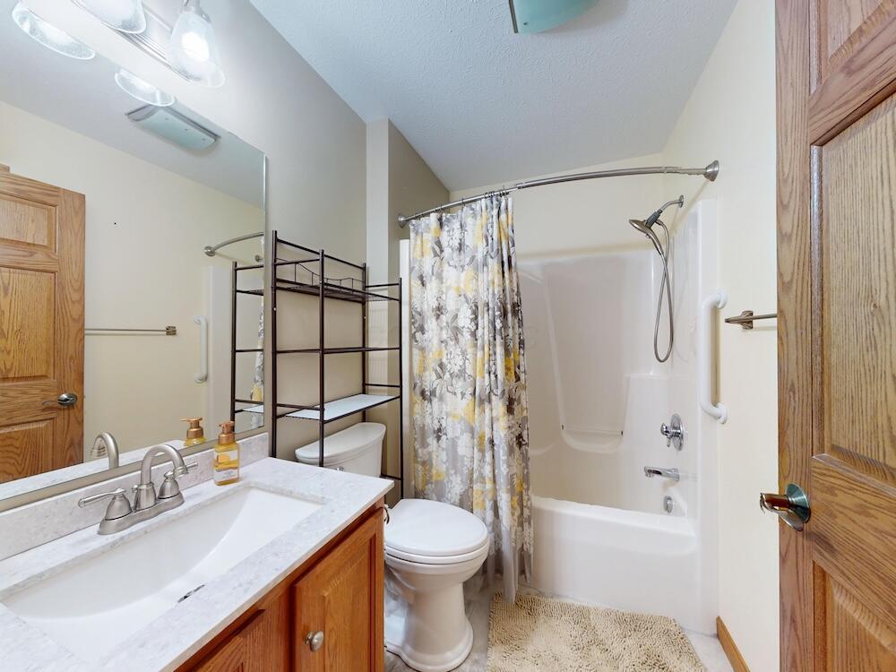 891 Fairway Drive, Howard, Ohio image 26