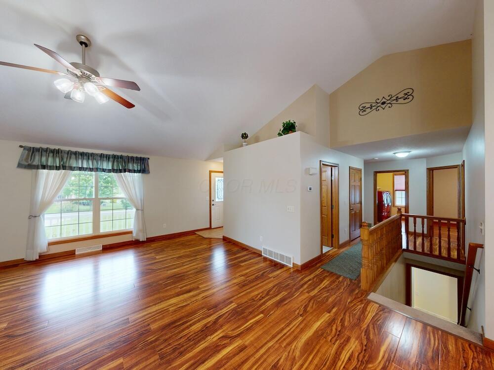 891 Fairway Drive, Howard, Ohio image 11