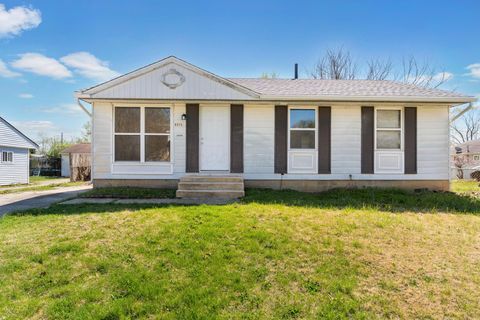 Photo of 4216 Arbury Lane, Columbus, OH 43224 (MLS # 226012266)