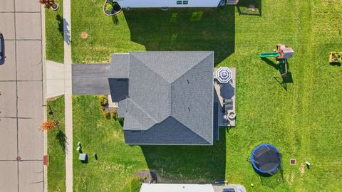 Tiny photo for 2195 Preakness Place, Marysville, OH 43040 (MLS # 225039558)