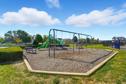 Tiny photo for 2195 Preakness Place, Marysville, OH 43040 (MLS # 225039558)
