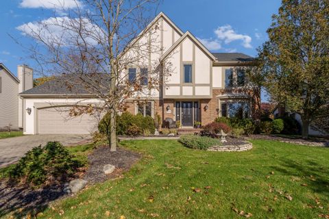 Photo of 7774 Brandonway Drive, Dublin, OH 43017 (MLS # 225042327)