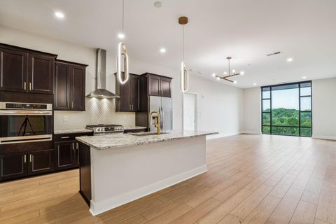 Photo of 6745 Longshore Street 404 #404, Dublin, OH 43017 (MLS # 225042584)