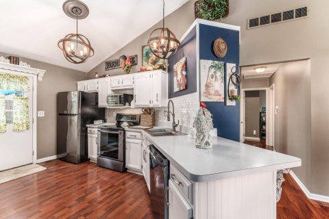 Tiny photo for 3998 Thompson Avenue, Grove City, OH 43123 (MLS # 226034036)
