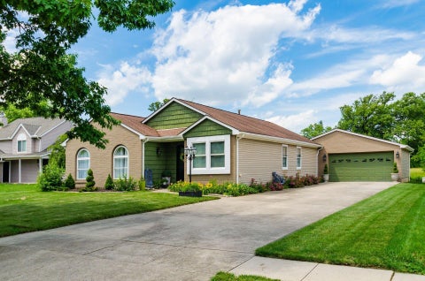Photo of 3998 Thompson Avenue, Grove City, OH 43123 (MLS # 226034036)