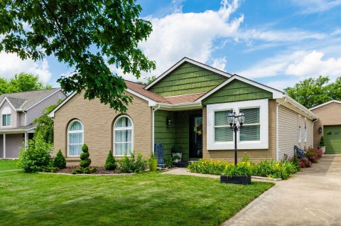 Tiny photo for 3998 Thompson Avenue, Grove City, OH 43123 (MLS # 226034036)