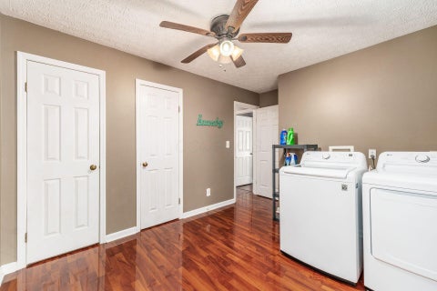 Tiny photo for 3998 Thompson Avenue, Grove City, OH 43123 (MLS # 226034036)