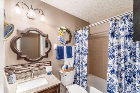 Tiny photo for 3998 Thompson Avenue, Grove City, OH 43123 (MLS # 226034036)