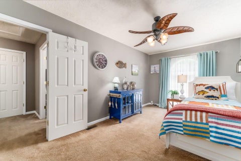Tiny photo for 3998 Thompson Avenue, Grove City, OH 43123 (MLS # 226034036)