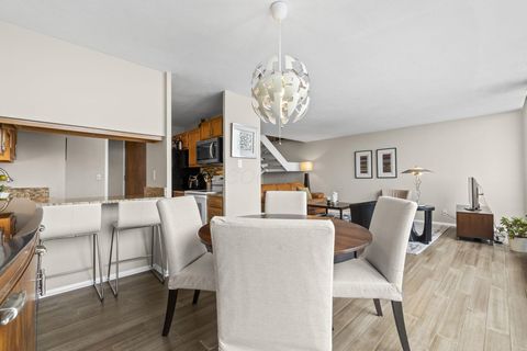 Tiny photo for 1000 Urlin Avenue 2007 #2007, Columbus, OH 43212 (MLS # 225044913)