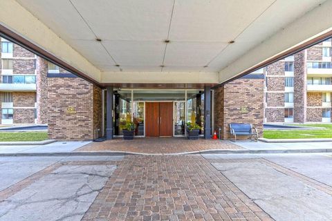 Tiny photo for 1000 Urlin Avenue 2007 #2007, Columbus, OH 43212 (MLS # 225044913)