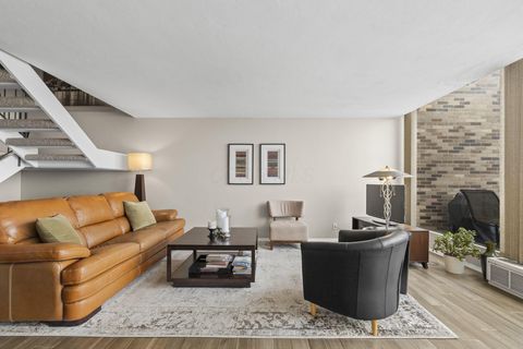 Tiny photo for 1000 Urlin Avenue 2007 #2007, Columbus, OH 43212 (MLS # 225044913)