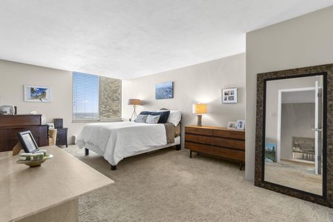 Tiny photo for 1000 Urlin Avenue 2007 #2007, Columbus, OH 43212 (MLS # 225044913)