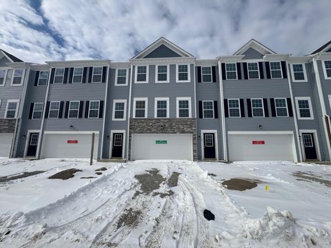 Photo of 160 Dusky Willow Drive, Reynoldsburg, OH 43068 (MLS # 226004492)