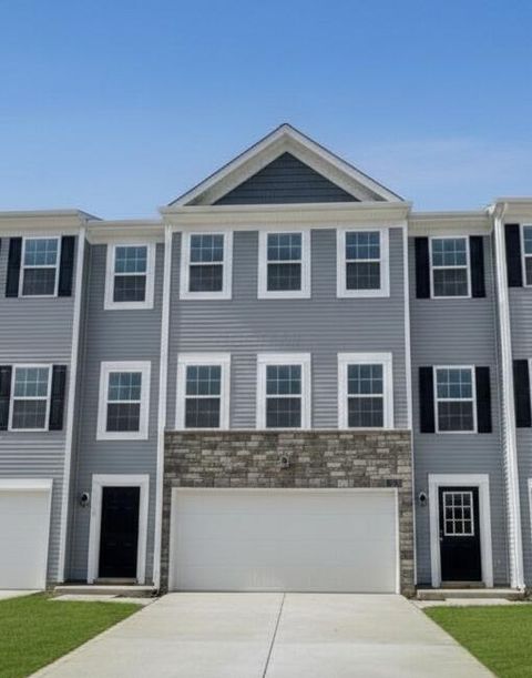 Photo of 160 Dusky Willow Drive, Reynoldsburg, OH 43068 (MLS # 226004492)