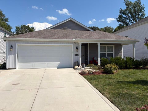Photo of 2162 Pentress Drive, Grove City, OH 43123 (MLS # 226034408)