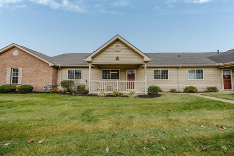 Photo of 4330 Cobbleton Grove Circle 15 #15, Canal Winchester, OH 43110 (MLS # 226039730)