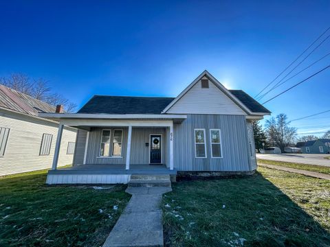 Photo of 676 Lyndon Avenue, Greenfield, OH 45123 (MLS # 225045168)