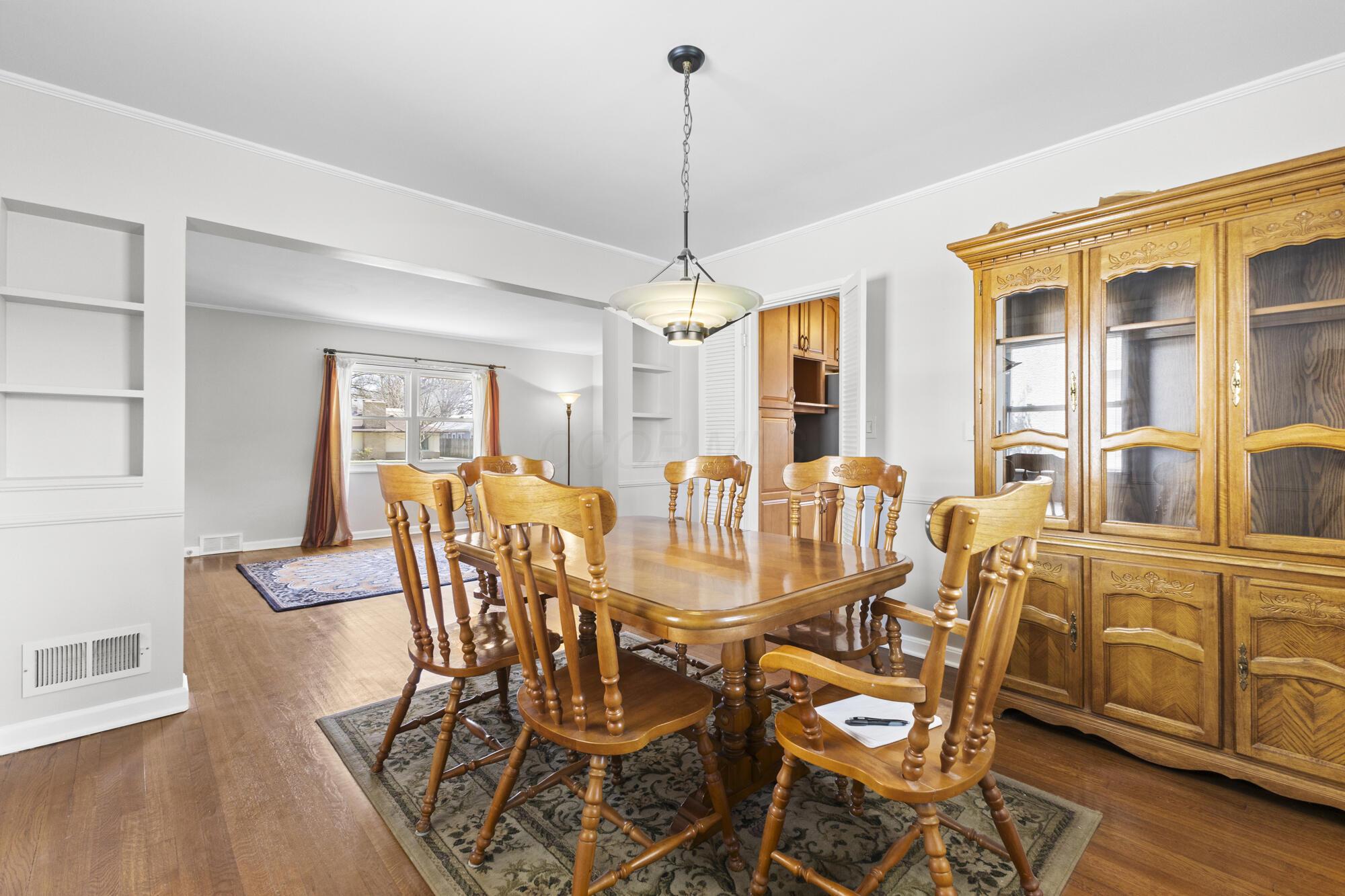 109 S Broadleigh Road, Columbus, Ohio image 10