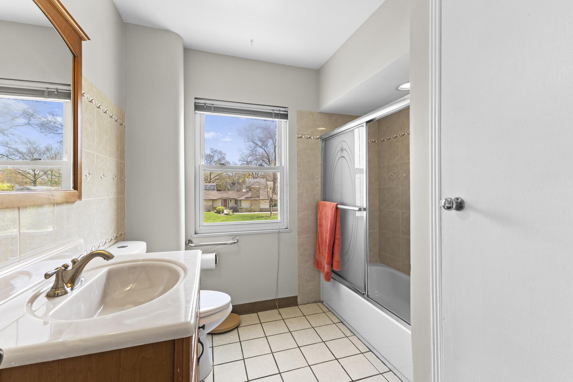 109 S Broadleigh Road, Columbus, Ohio image 18