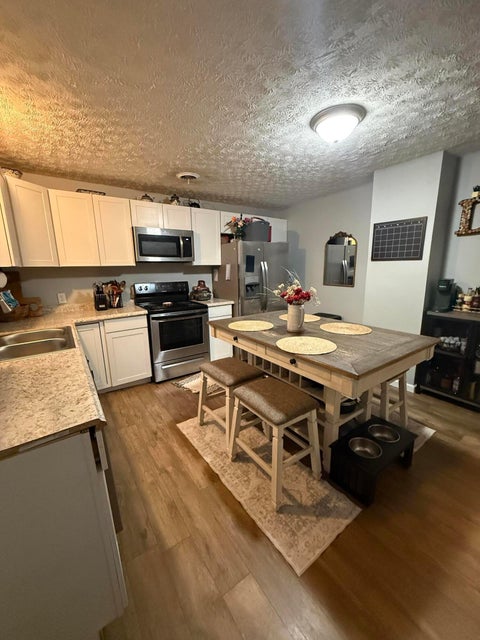 Tiny photo for 142 N High Street, Chillicothe, OH 45601 (MLS # 226036071)