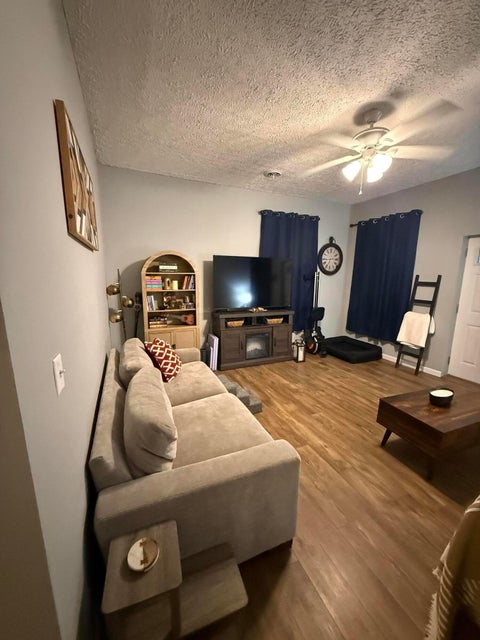 Tiny photo for 142 N High Street, Chillicothe, OH 45601 (MLS # 226036071)