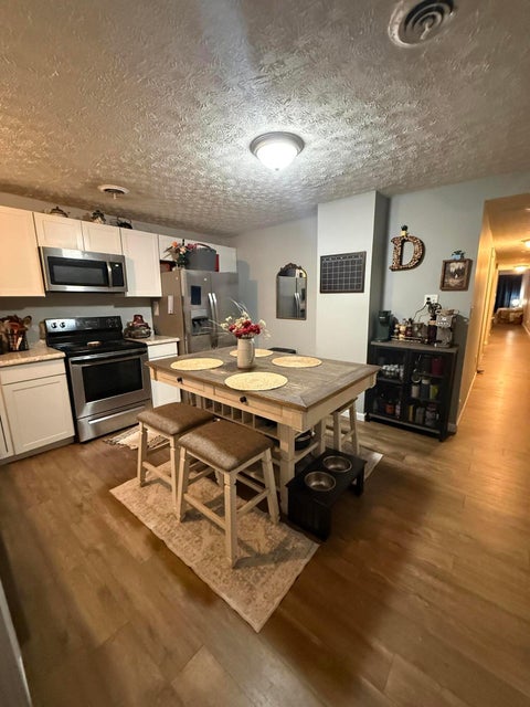 Tiny photo for 142 N High Street, Chillicothe, OH 45601 (MLS # 226036071)
