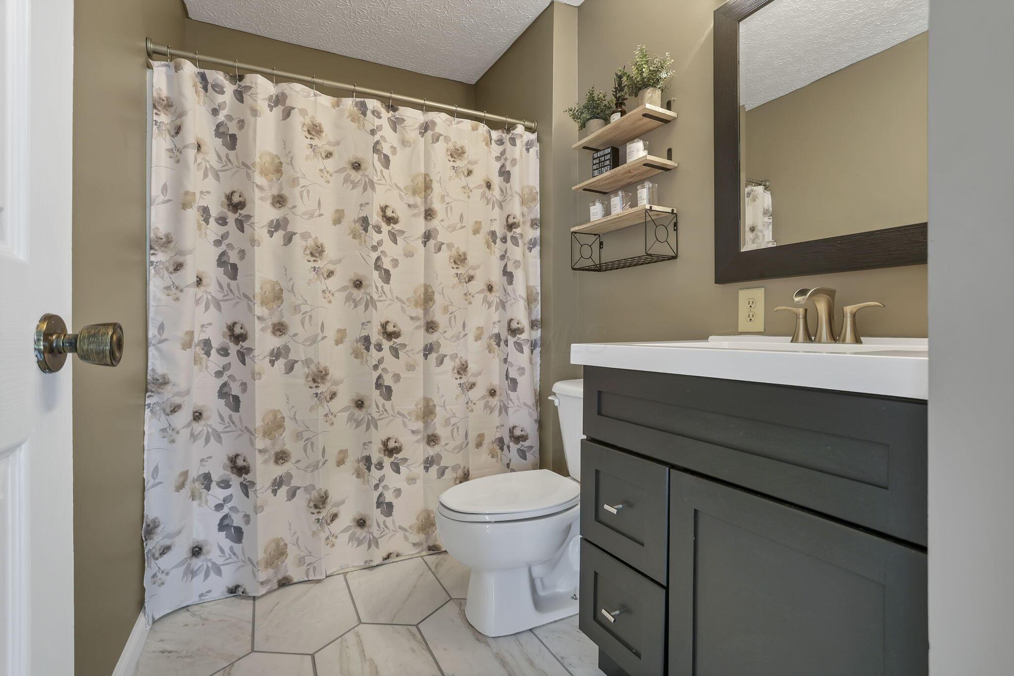 Grove City, Ohio 43123, United States, 3 Bedrooms Bedrooms, ,4 BathroomsBathrooms,Residential,Coming Soon,233736