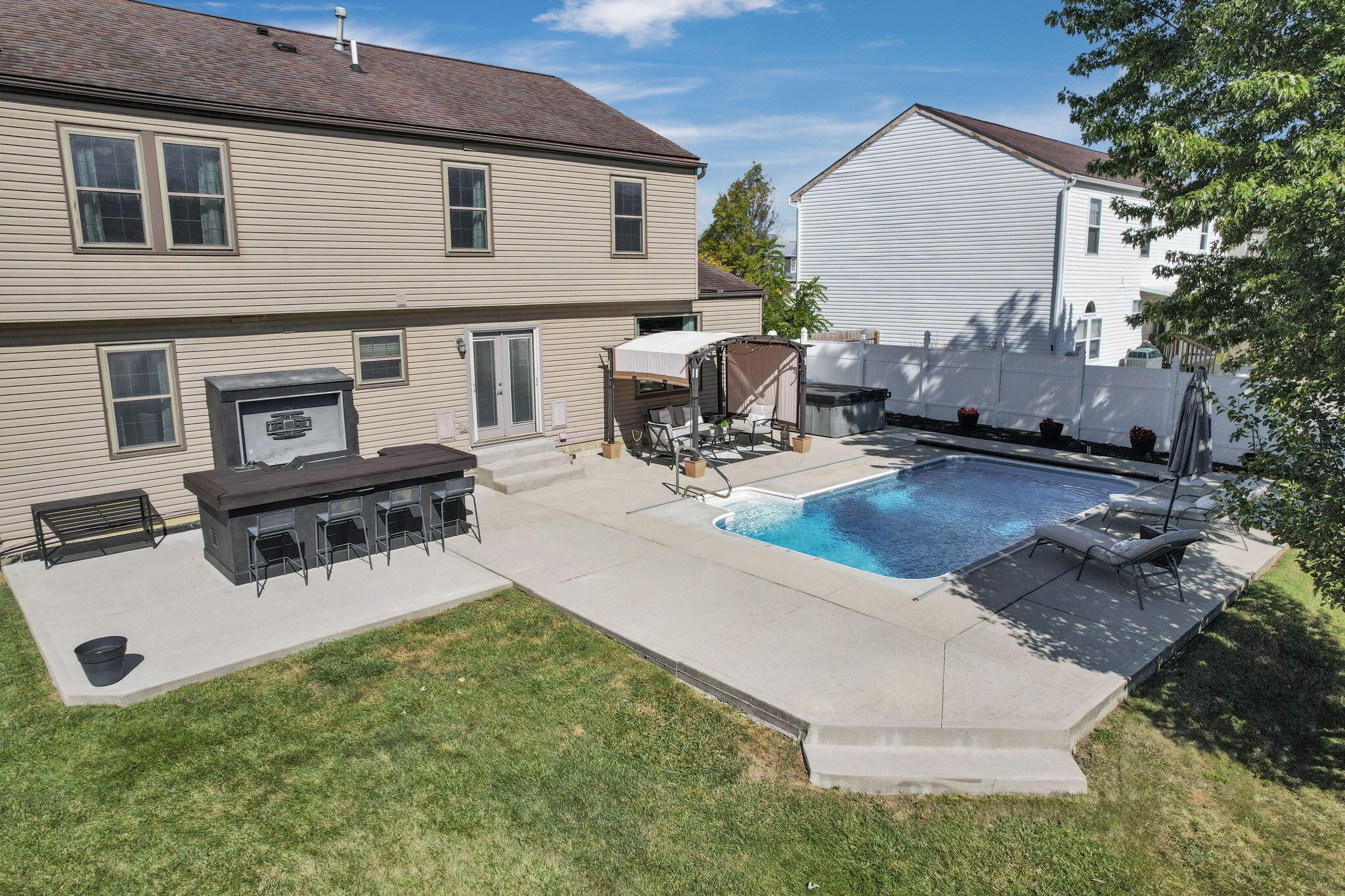 Grove City, Ohio 43123, United States, 3 Bedrooms Bedrooms, ,4 BathroomsBathrooms,Residential,Coming Soon,233736