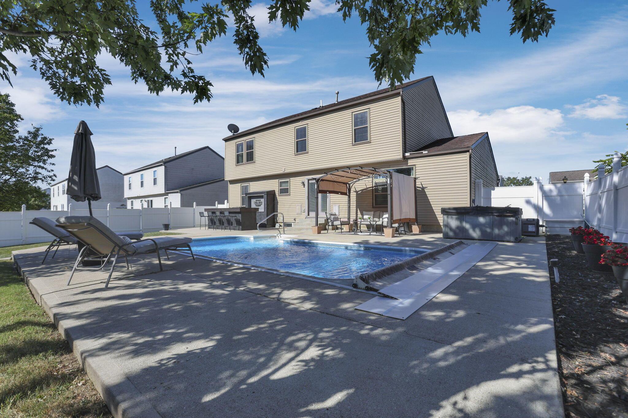 Grove City, Ohio 43123, United States, 3 Bedrooms Bedrooms, ,4 BathroomsBathrooms,Residential,Coming Soon,233736